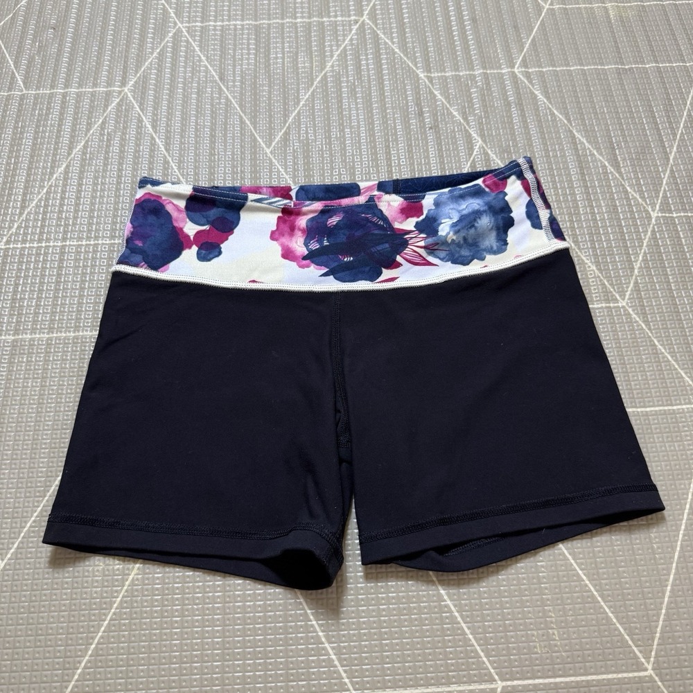 Lululemon Groove Short *Full-On Luon 6 Biker Short 5" Y2K Multi